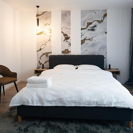 Garsoniera Lux Tineretului Leilighet Bucureşti Eksteriør bilde