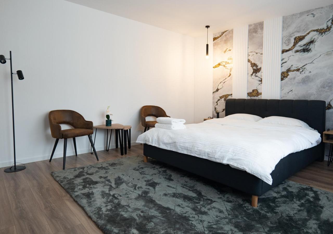 Garsoniera Lux Tineretului Leilighet Bucureşti Eksteriør bilde